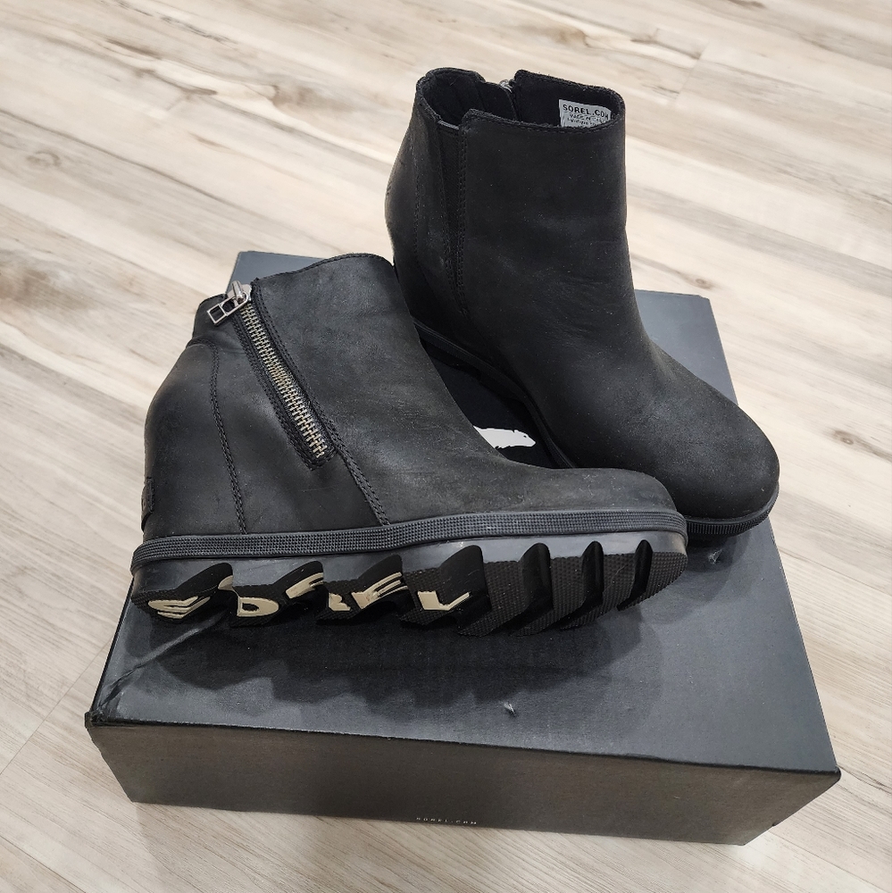 Sorel Wedge 2 Boots 7.5